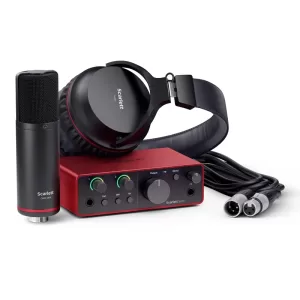 Focusrite Scarlett Solo Studio Bundle (4th Gen)